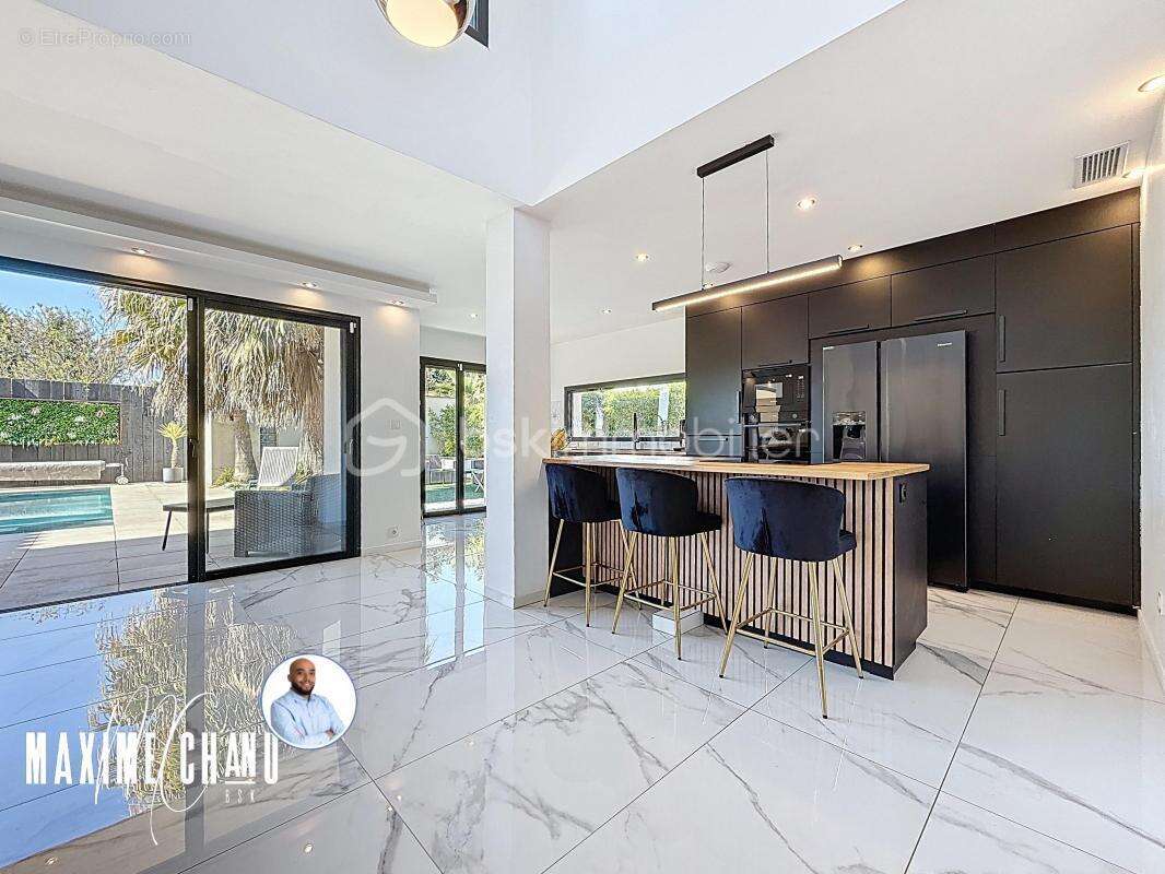 Maison à COURNONTERRAL