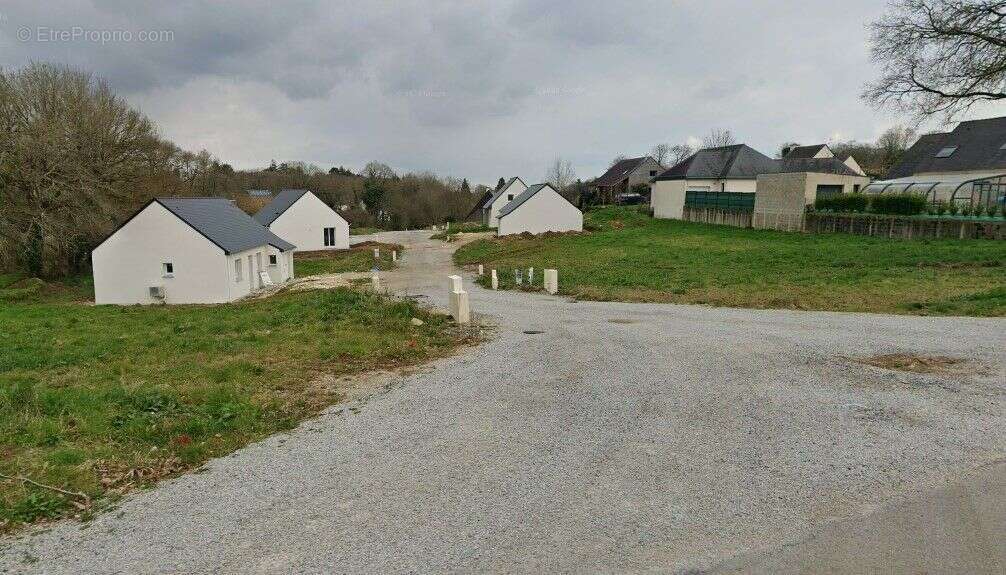 Terrain à bâtir de 450 m² à PLUMELEC (56) - photo 2
