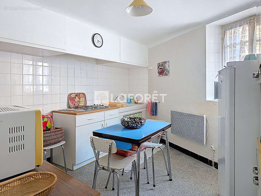 Maison  de village 3 faces 83 m² - 4 Chambres - Prades - photo 6