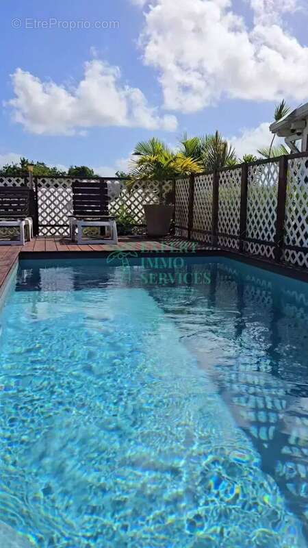 Maison à GRAND-BOURG