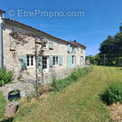 Maison à SAINT-SATURNIN-DU-BOIS