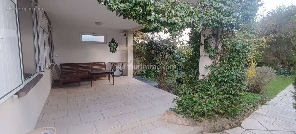 Maison à RIS-ORANGIS