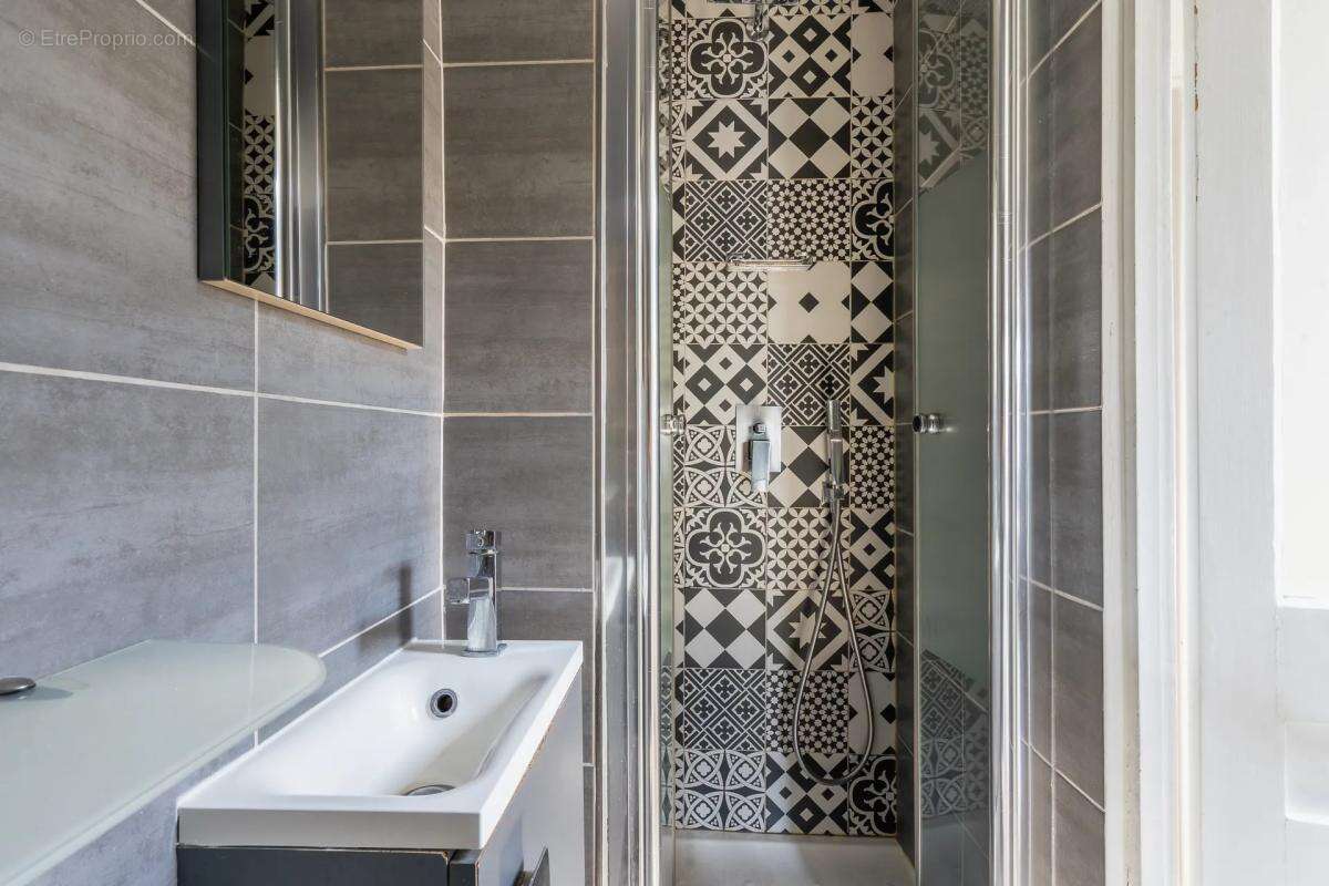 Appartement à PARIS-10E