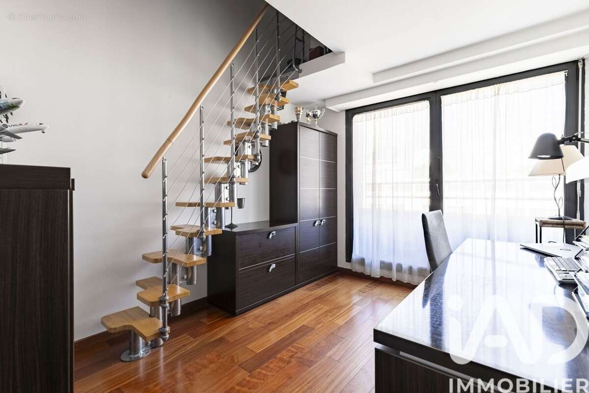 Photo 9 - Appartement à PUTEAUX