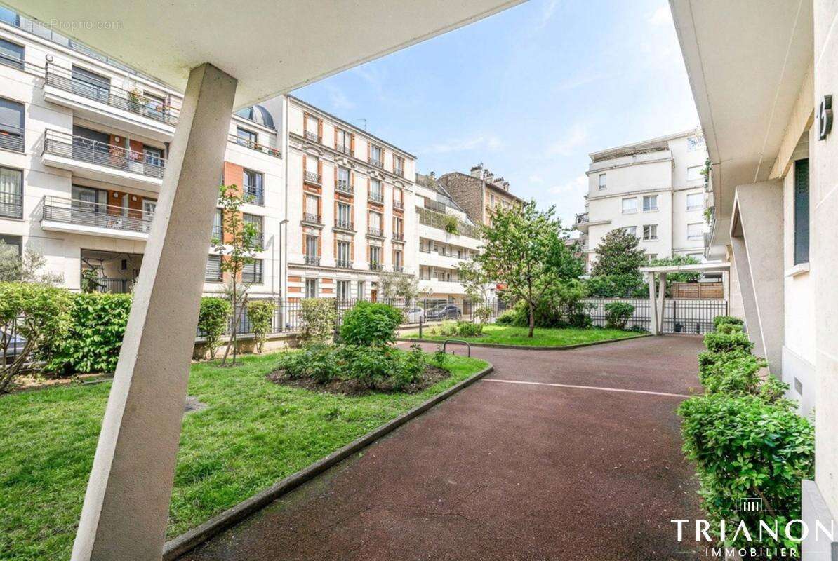 Appartement à SURESNES