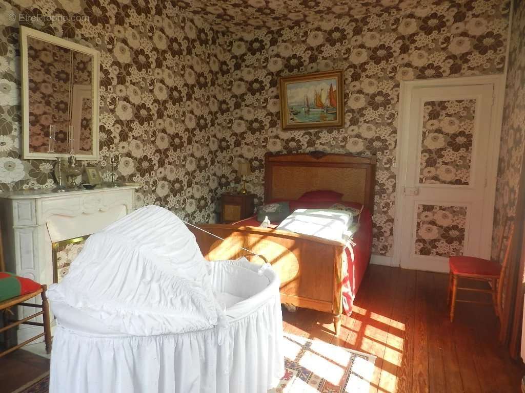 Maison à SAINT-PIERRE-SUR-DIVES