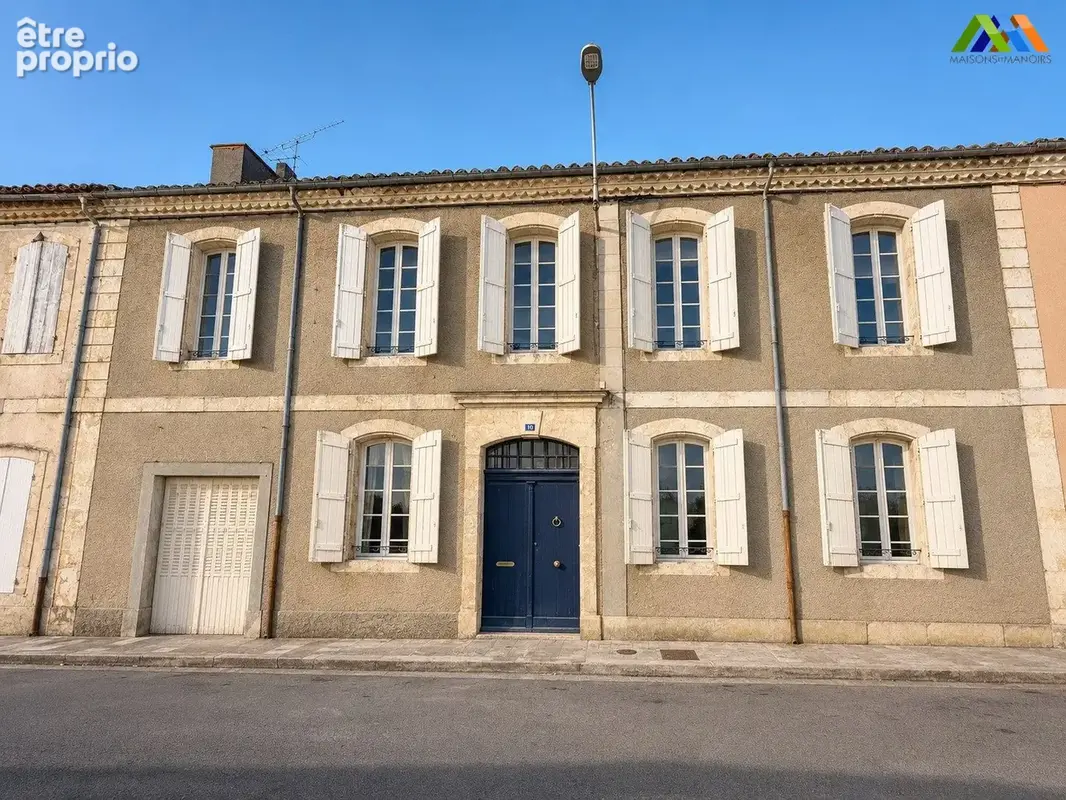 Maison 420 m² à Fleurance  - photo 2