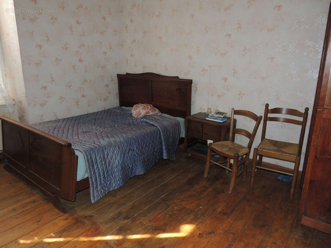 Maison à RIEUPEYROUX