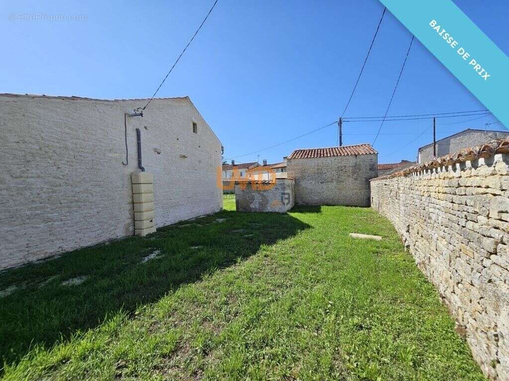 Maison à SAINTE-MEME