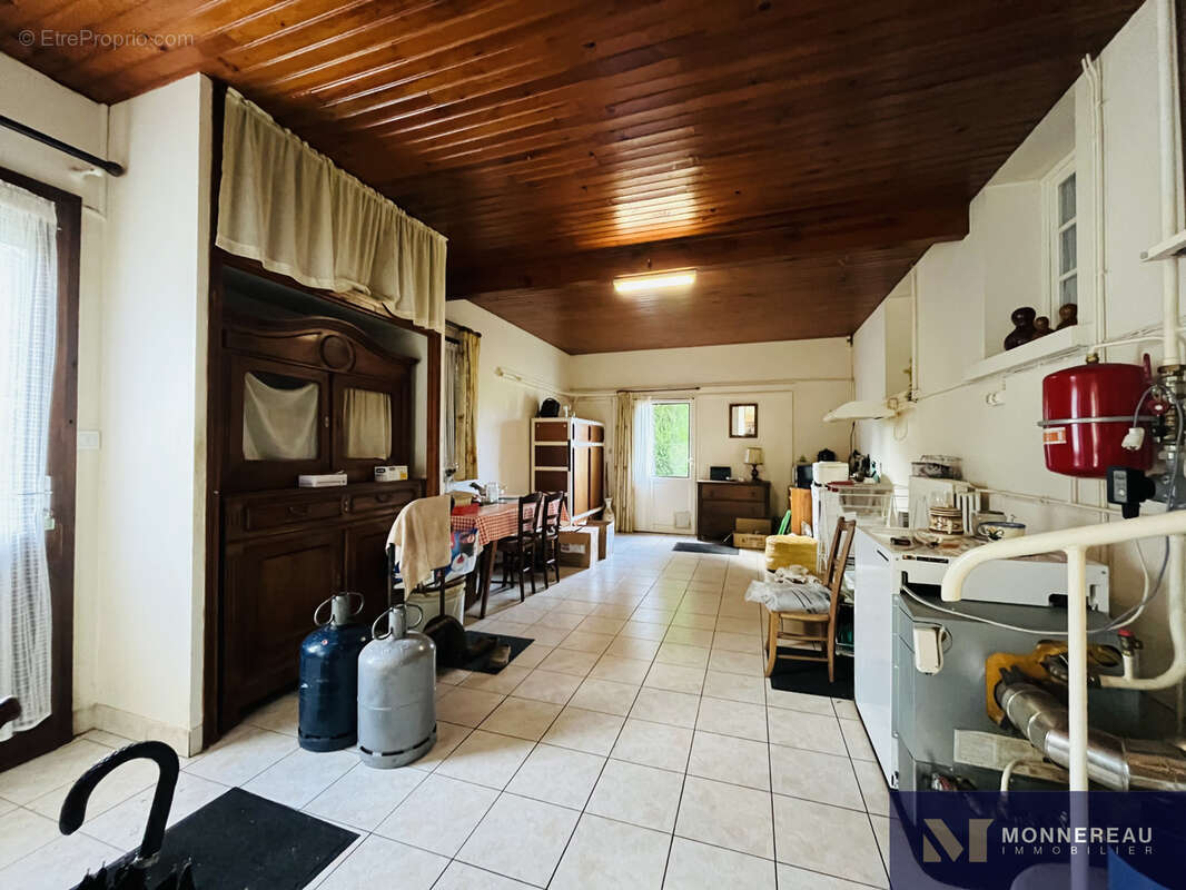 Maison à SAUZE-VAUSSAIS