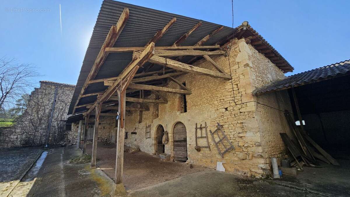 Maison à CASTELNAU-DE-MONTMIRAL