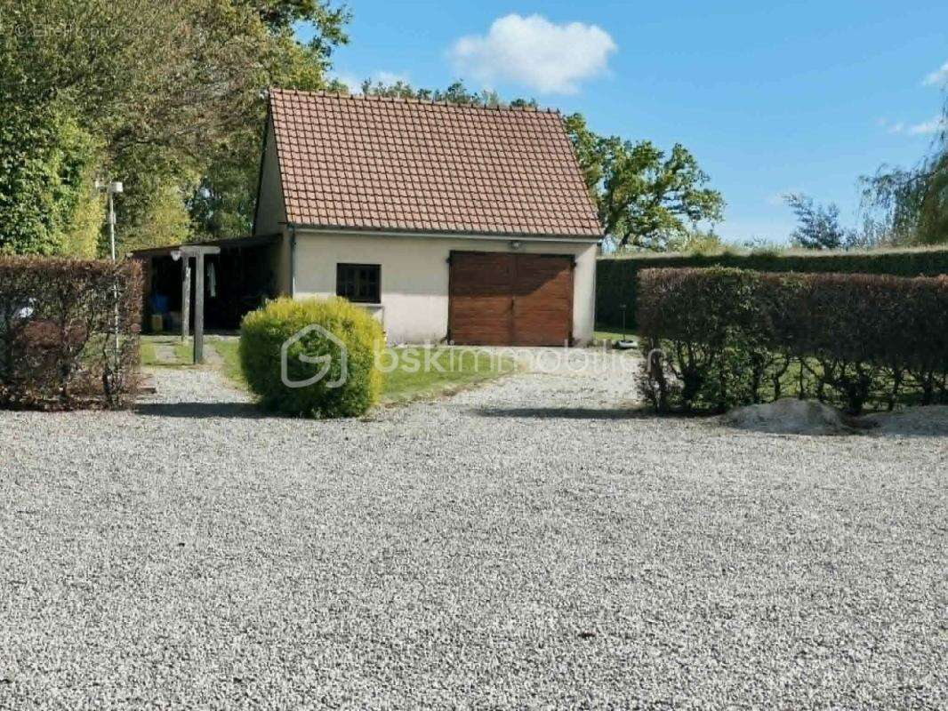 Maison à SAINT-SAUVEUR-LE-VICOMTE