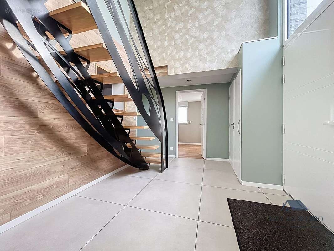 Maison à HAZEBROUCK