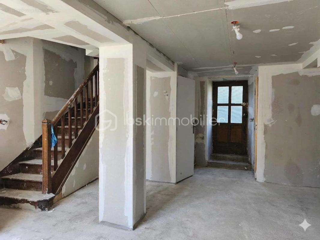 Maison à COUPTRAIN