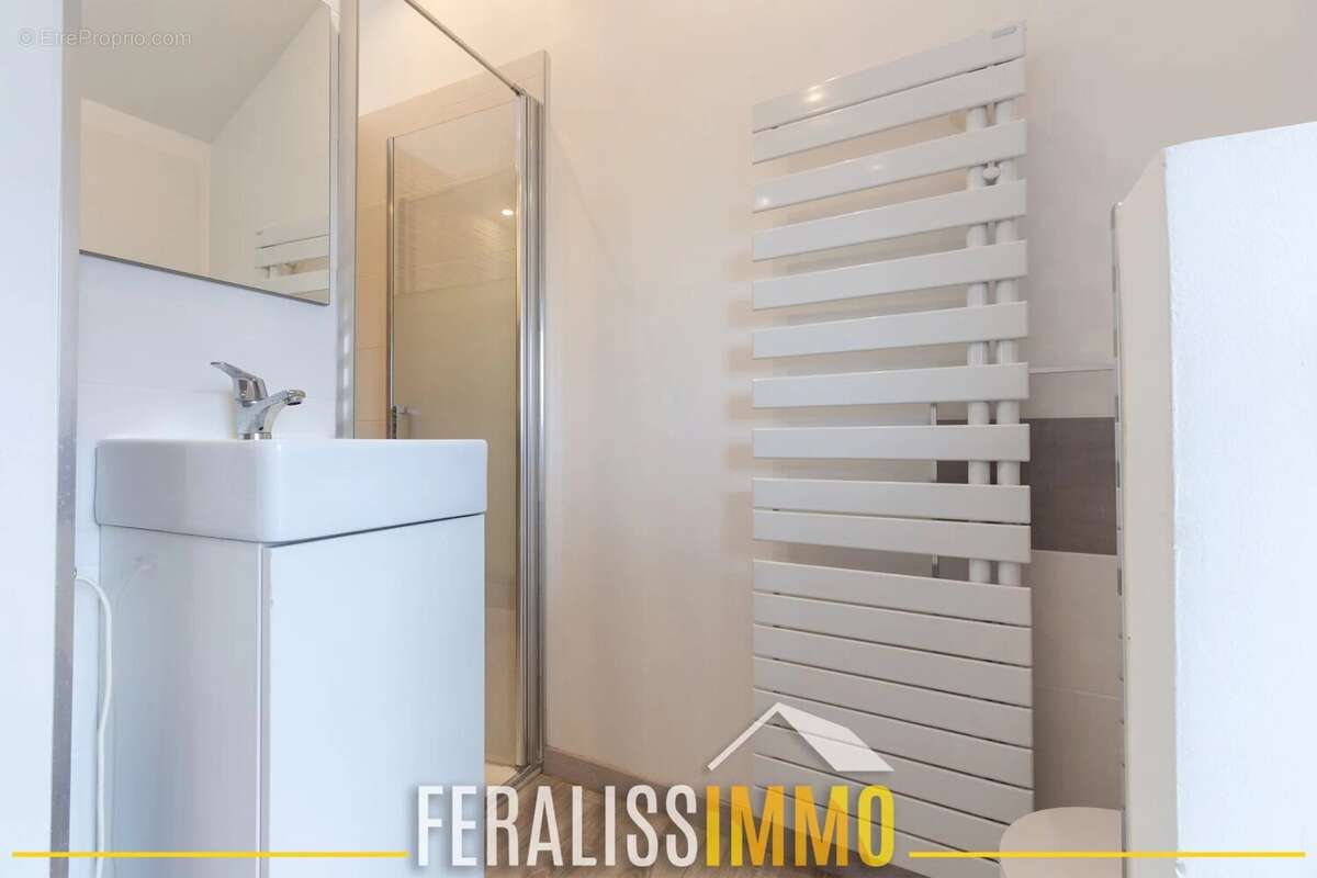 Maison à COURDIMANCHE