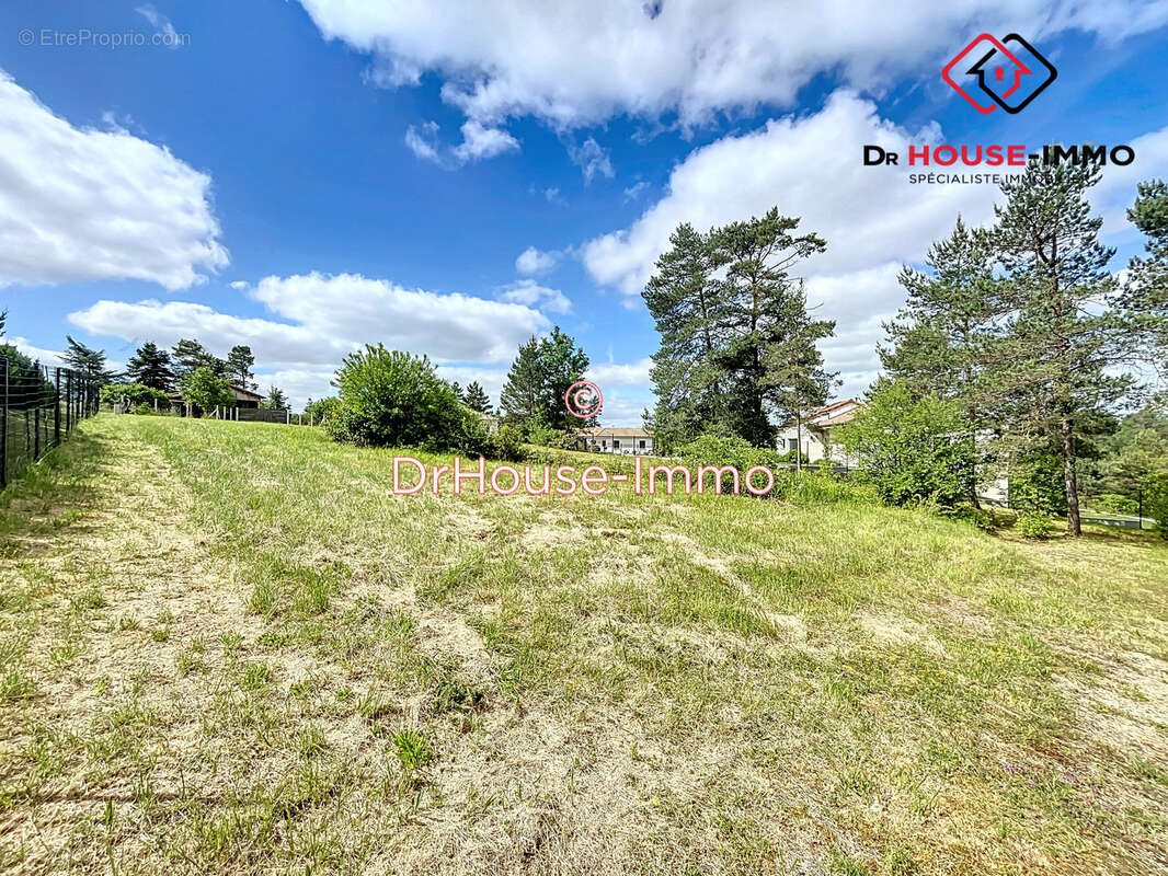 Terrain à CORNILLE