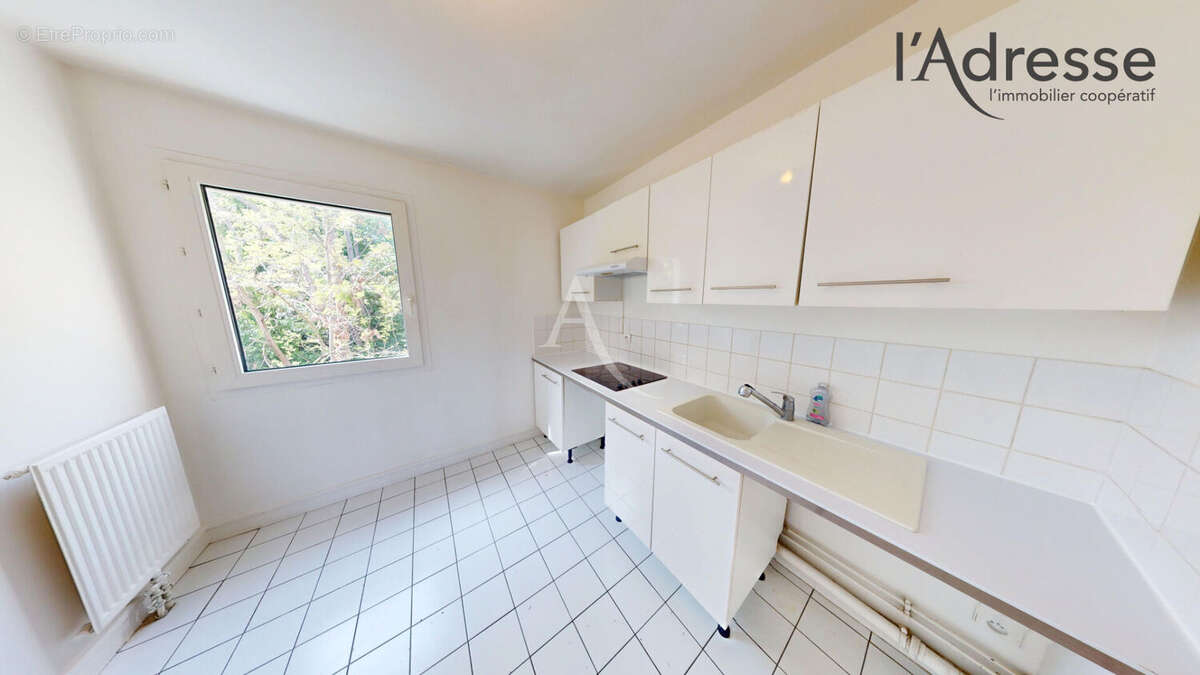 Appartement à SURESNES