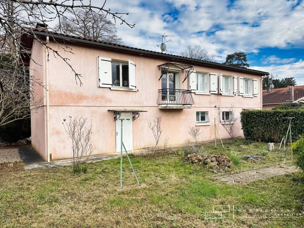 Maison à CASTERA-VERDUZAN