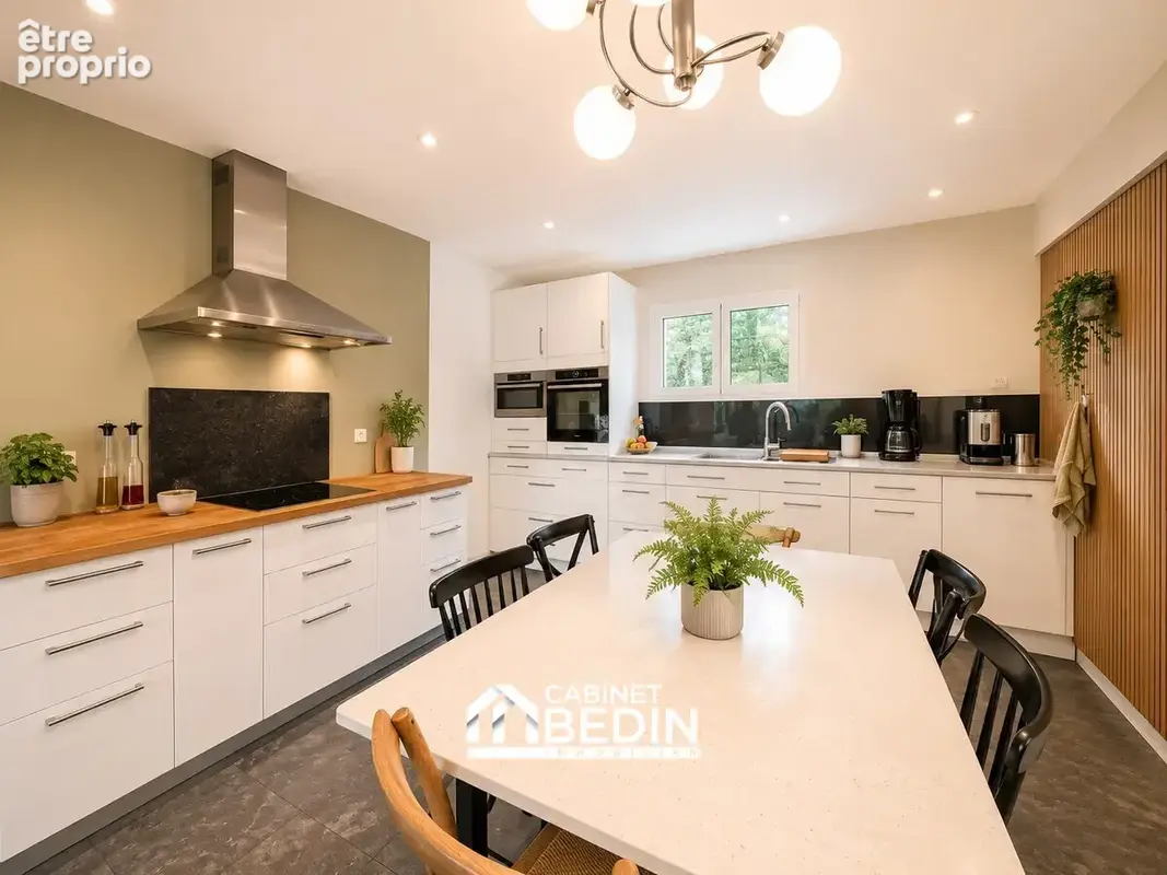 Maison 260 m² à La Brede  - photo 4