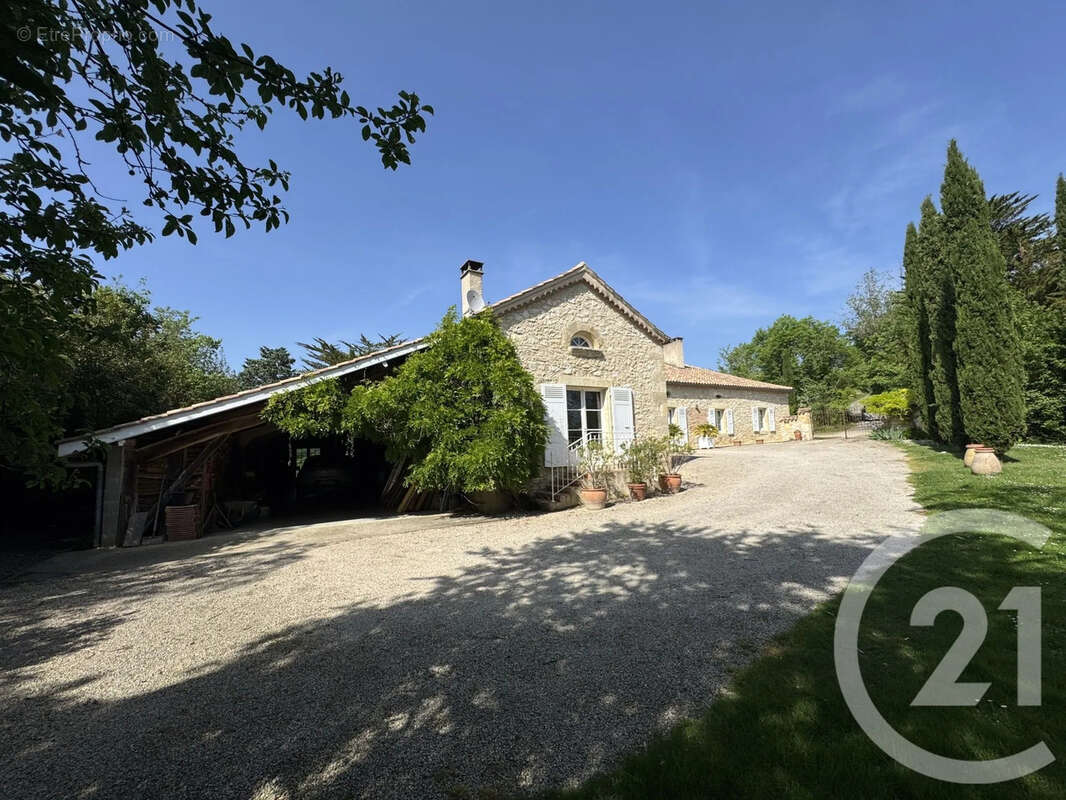 Maison à ORDAN-LARROQUE
