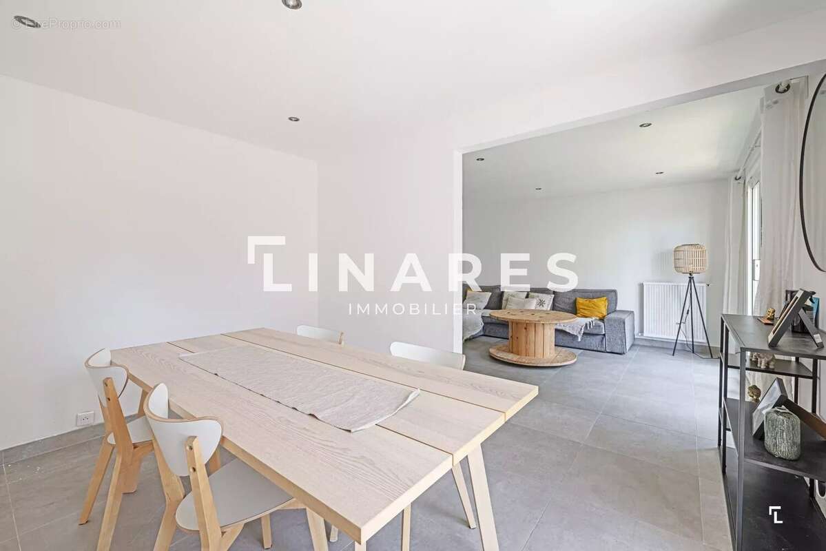 Appartement à MARSEILLE-12E
