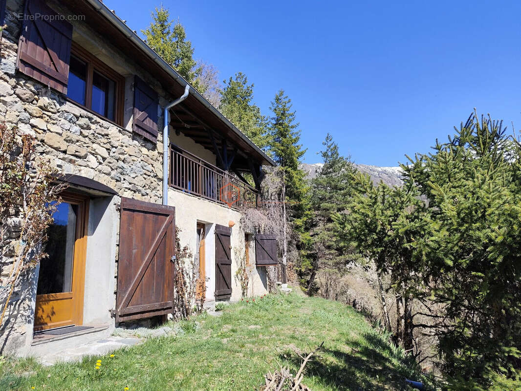 Maison à SAINT-BONNET-EN-CHAMPSAUR
