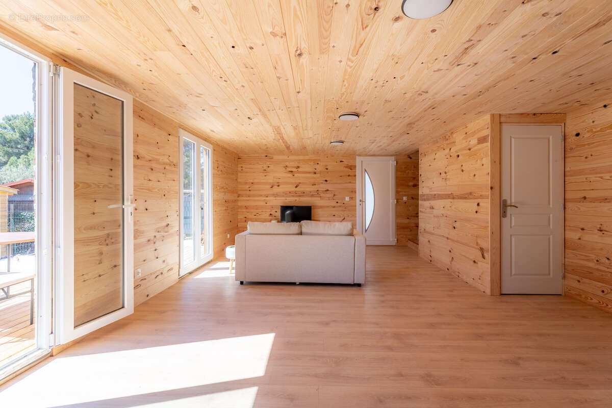 Maison à LE CASTELLET