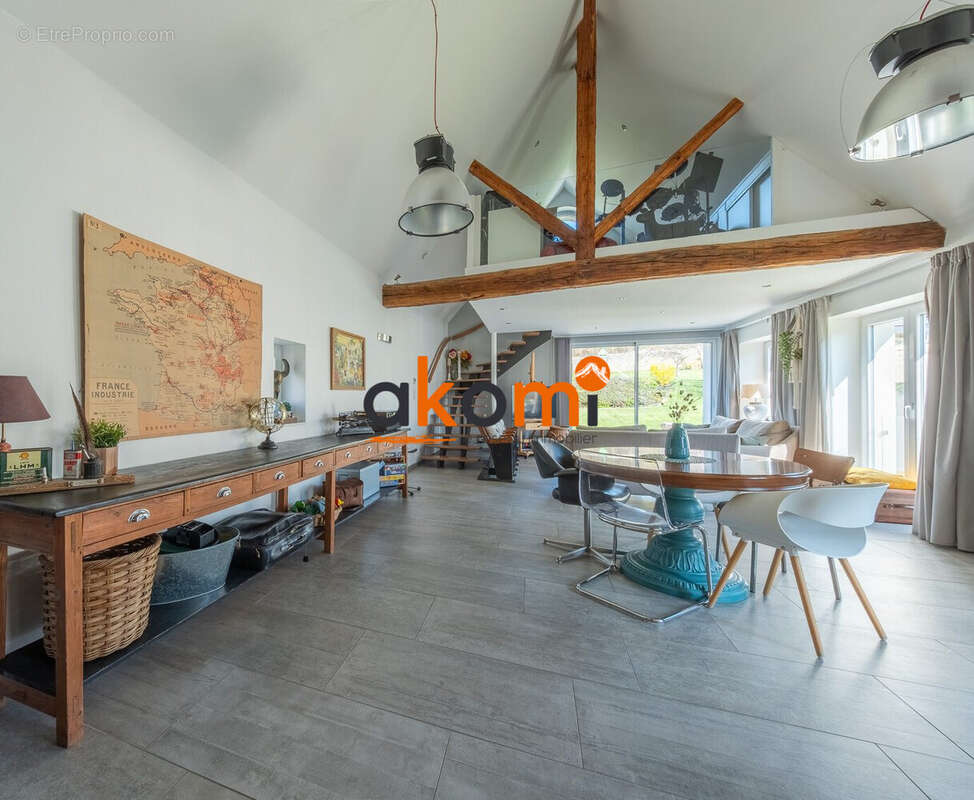 Maison à CHAMPEY-SUR-MOSELLE