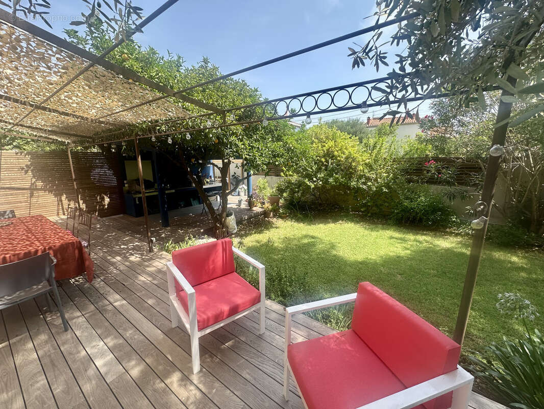 Maison de ville 4 chambres , Jardin , Piscine - photo 3