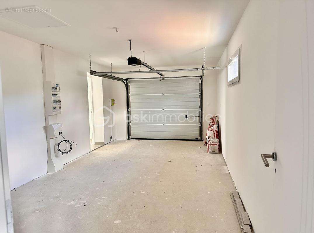 Maison à LENS-LESTANG