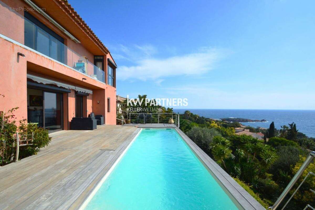 Maison à SAINT-RAPHAEL