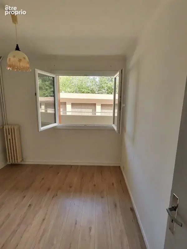 Appartement 3 pièces 55 m² à vendre à Cuers (83390) - photo 8
