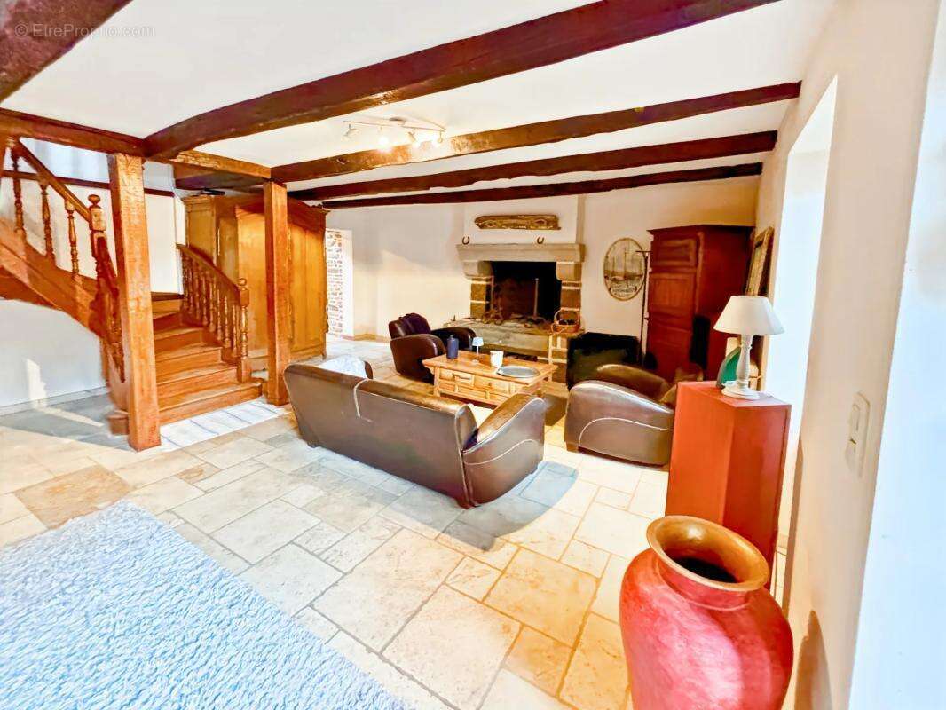 Maison à PLEUDIHEN-SUR-RANCE