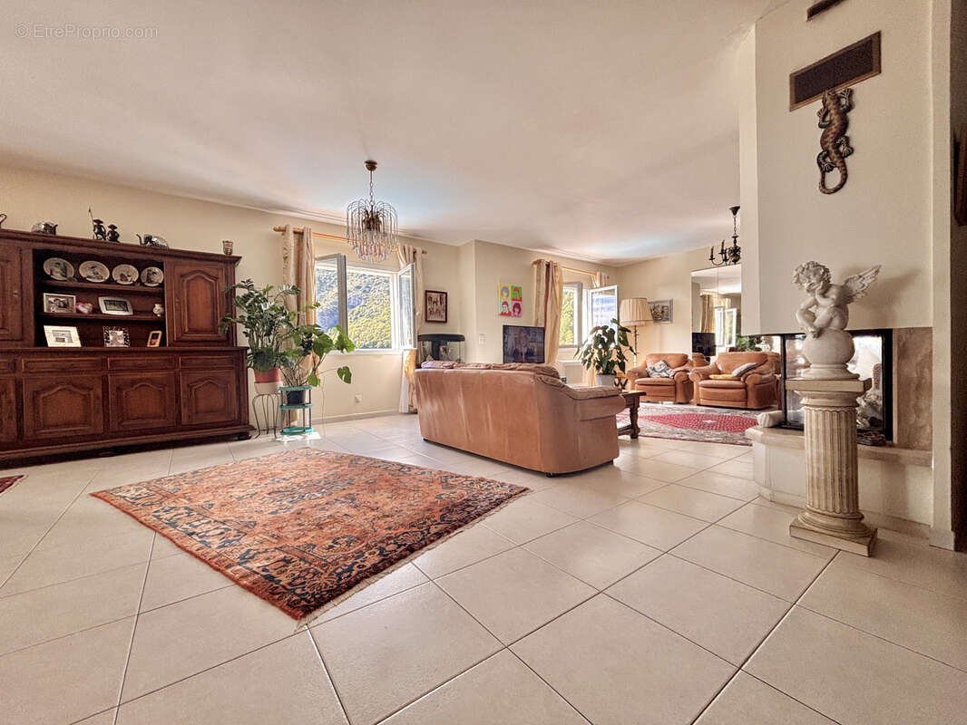 Maison à ROQUEBRUNE-CAP-MARTIN