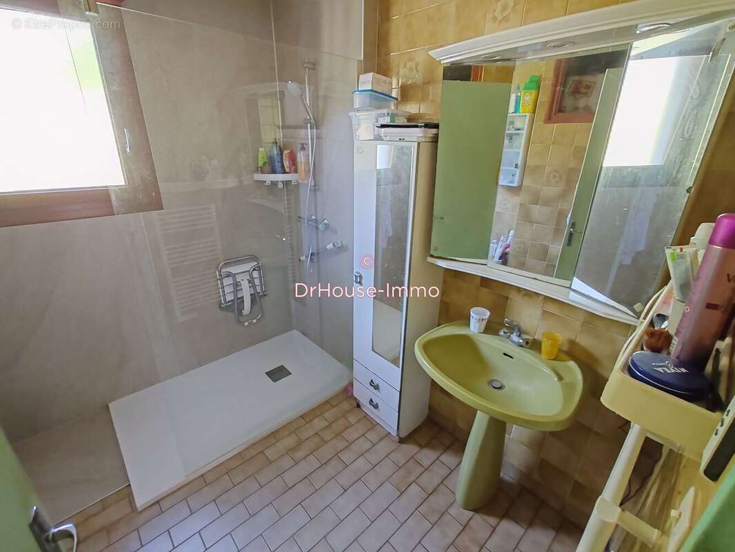 Maison à VAUX-SUR-VIENNE