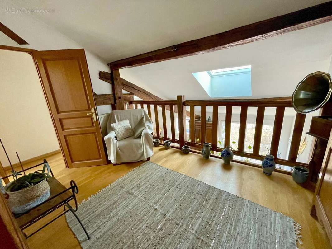 Maison à COSNES-ET-ROMAIN