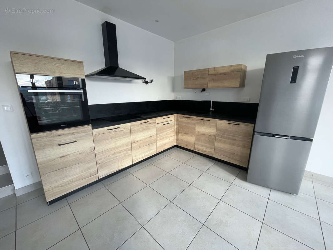 Maison à LA BATIE-DIVISIN