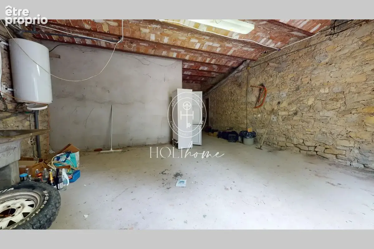Appartement 4 pièces 160 m² à vendre à Trets (13530) - photo 3