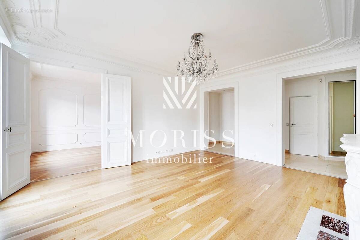 Appartement à PARIS-11E