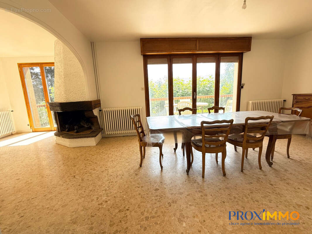 Maison 133 m² à Voiron  - photo 4