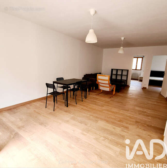 Photo 3 - Appartement à MARSEILLE-4E