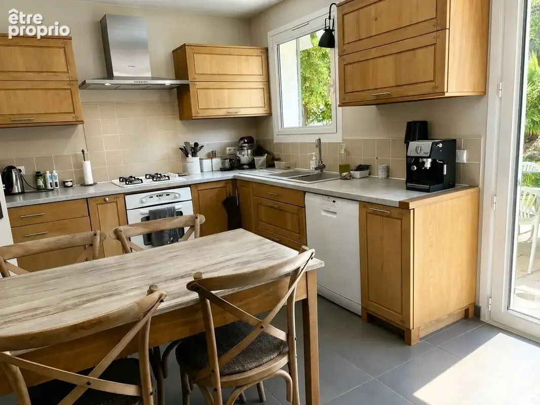 Maison 140 m² à Saint-Quentin-Fallavier  - photo 3