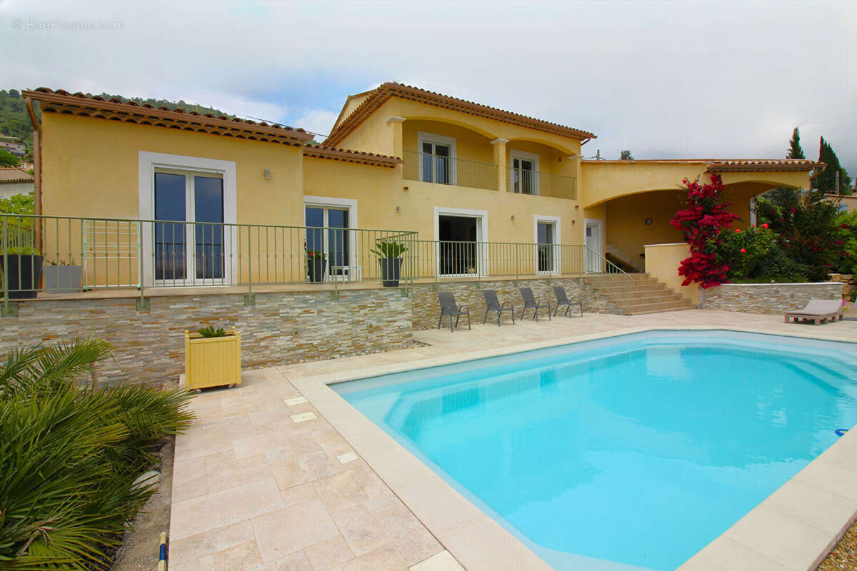 Maison à LE TIGNET