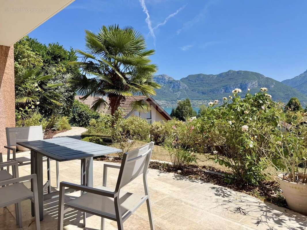 Sévrier – appartement t4 avec jardin privatif et vue panoramique sur le lac d’annecy - photo 3