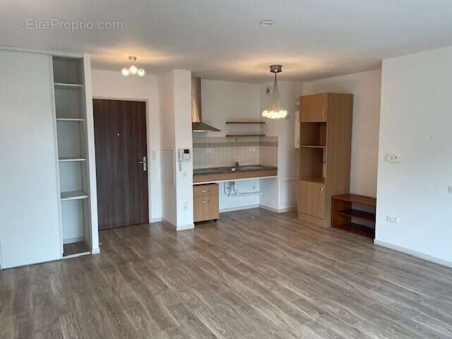 Appartement 48 m² à Saint-Cyr-En-Val  - photo 2