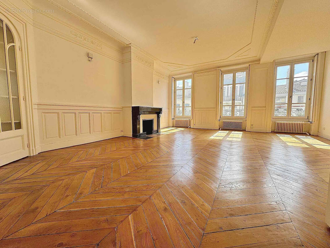 Appartement à LYON-2E