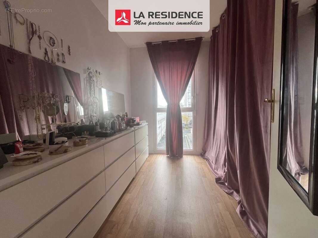 Appartement 70 m² à Cergy  - photo 8