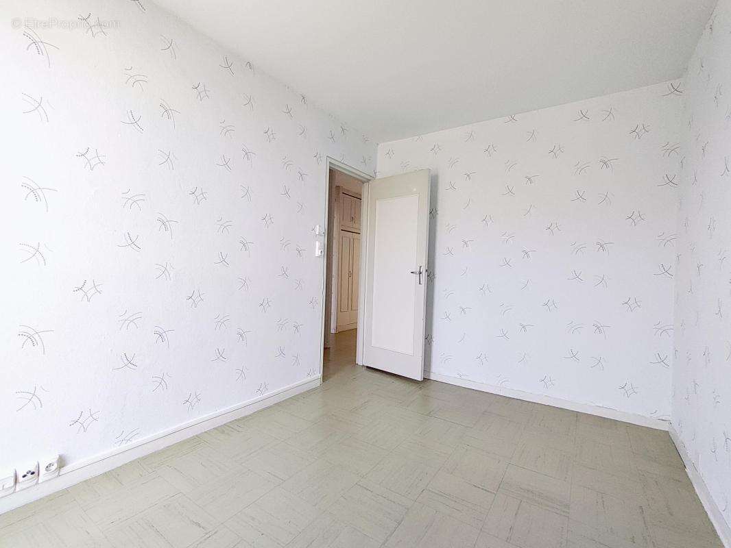 Appartement T2 47m² - Songeons - 8300.1.2.11 - photo 5