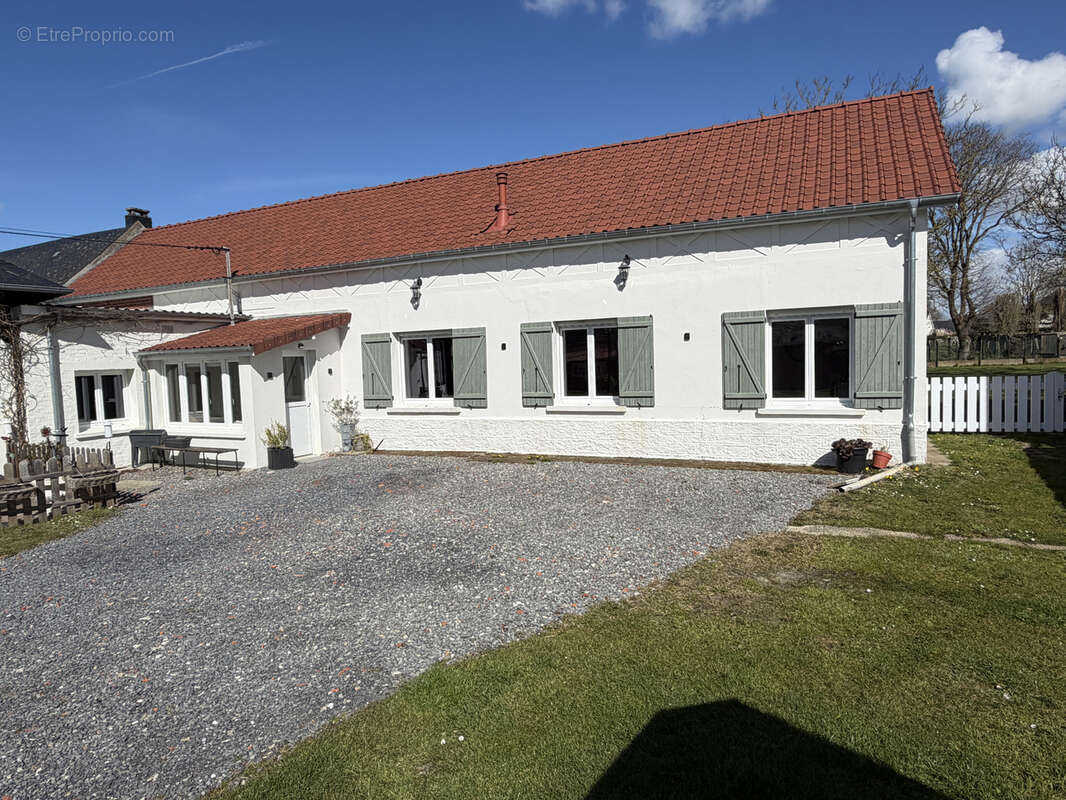 Maison à SAINT-QUENTIN-LA-MOTTE-CROIX-AU-BAILLY