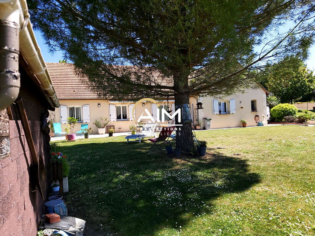 Maison plain-pied à vendre à Saint Julien de Chédon - photo 8